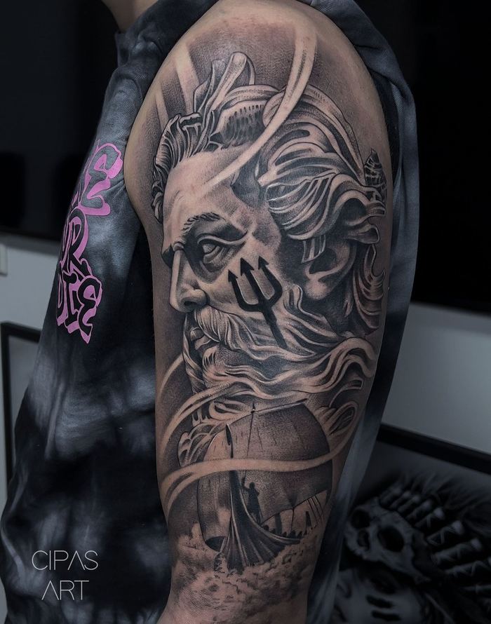Poseidon half sleeve